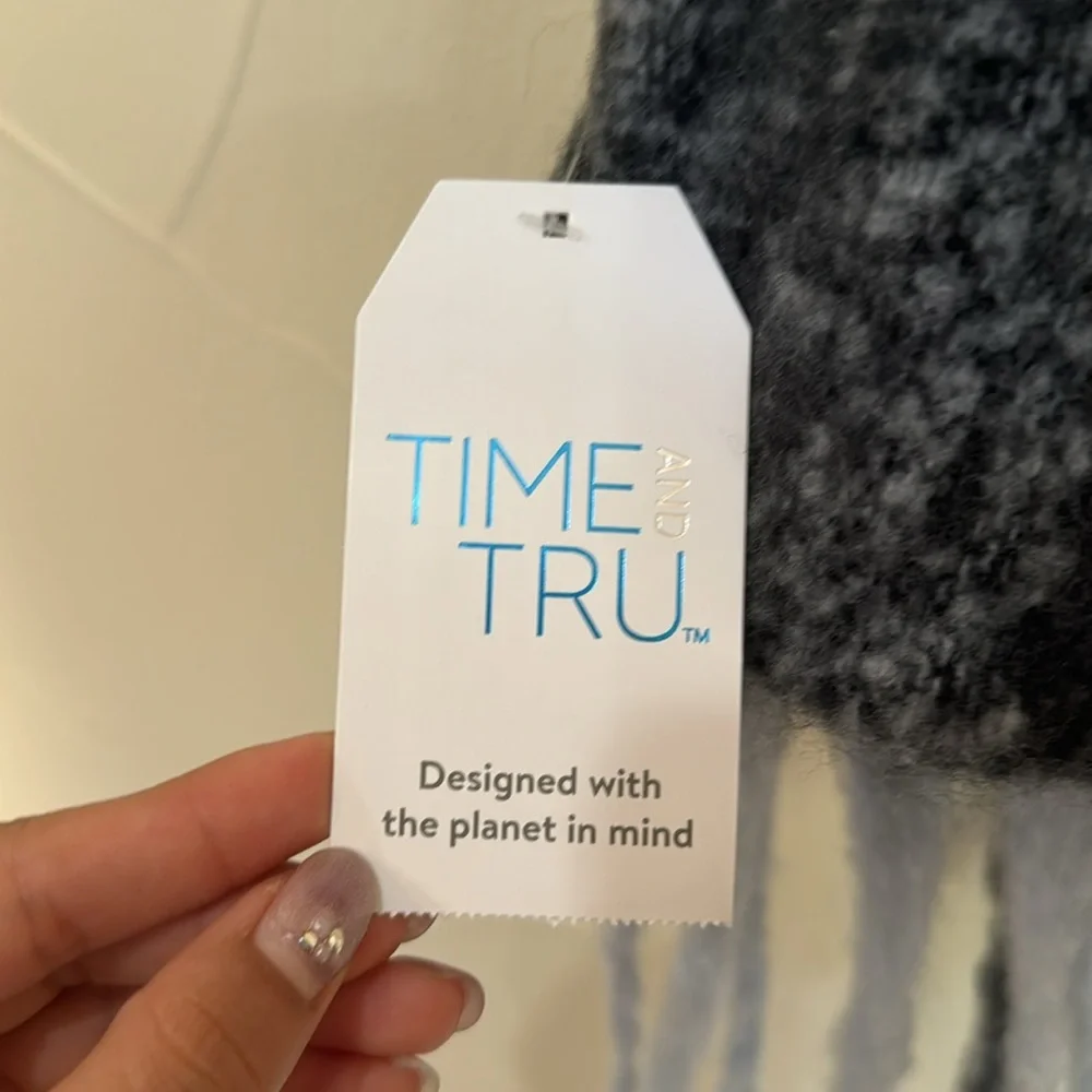 Time and Tru excellent no